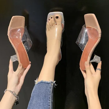 Femeia Papuci De Casă Transparente Laser De Înaltă Tocuri Deget De La Picior Pătrat Doamnelor Sandale De Moda Casual Femei Încălțăminte 2021 Noi De Vara Plus Dimensiune
