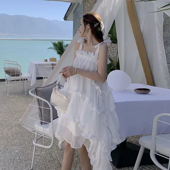 Rochie albă sens de design de nișă blând om mic plajă temperament suspensor rochie de sex feminin de vară 2021